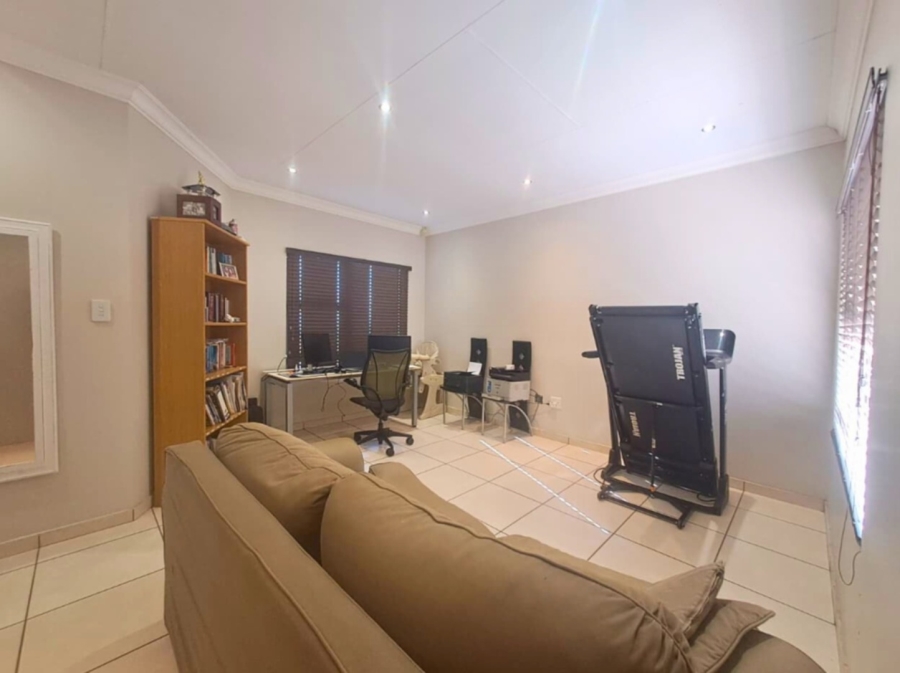4 Bedroom Property for Sale in Boschdal North West